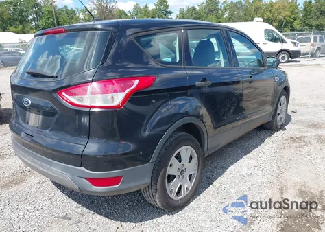 2015 Ford Escape S из США, поврежденный, VIN 1FMCU0F75FUB57137